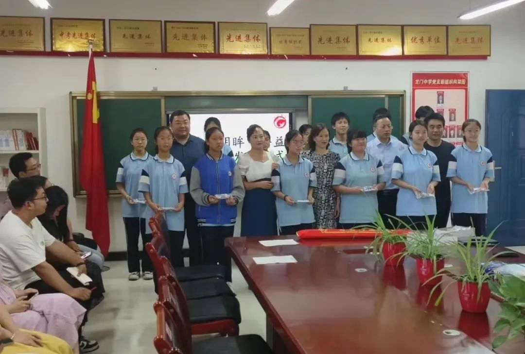 睛彩明眸 光明向未来 | 我院开展儿童青少年视觉健康公益筛