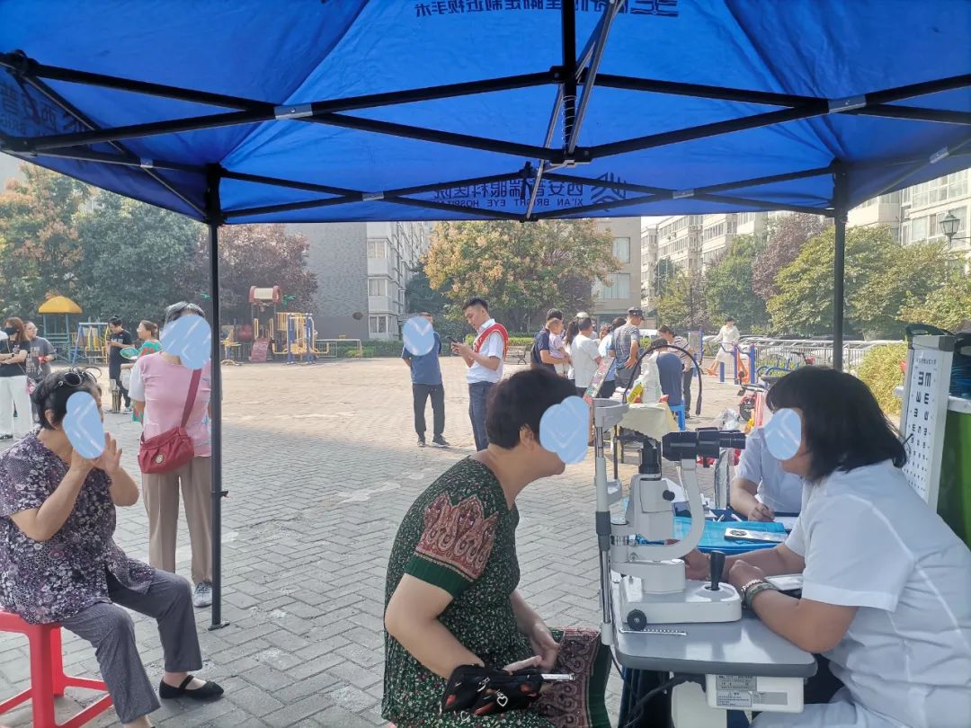 无惧时光·守护银龄 | 便民服务暖人心 我院开展眼健康义诊